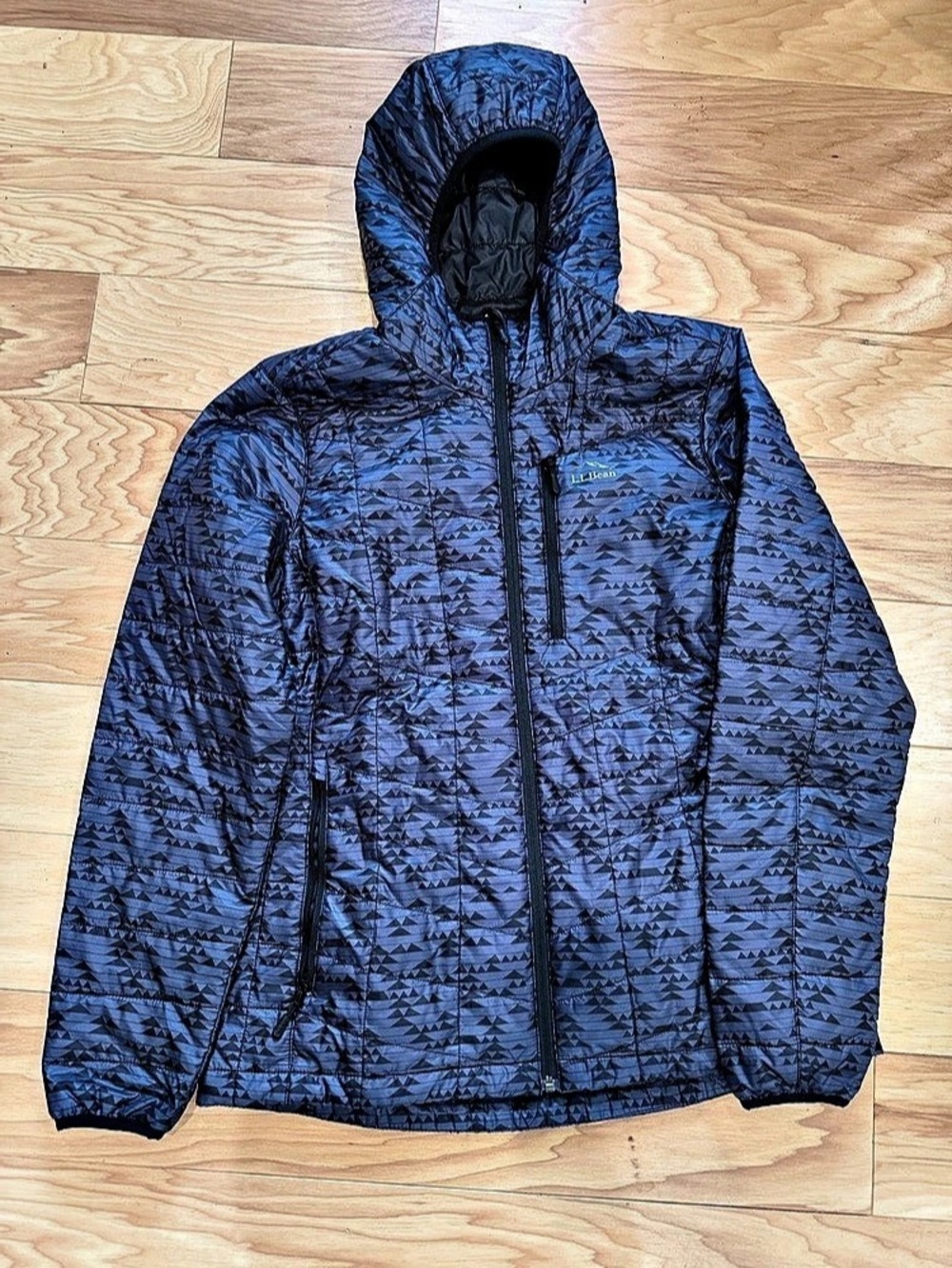 L.L.Bean Packaway Jacket Womens Medium Blue Geometric Hooded Quilted Puffer